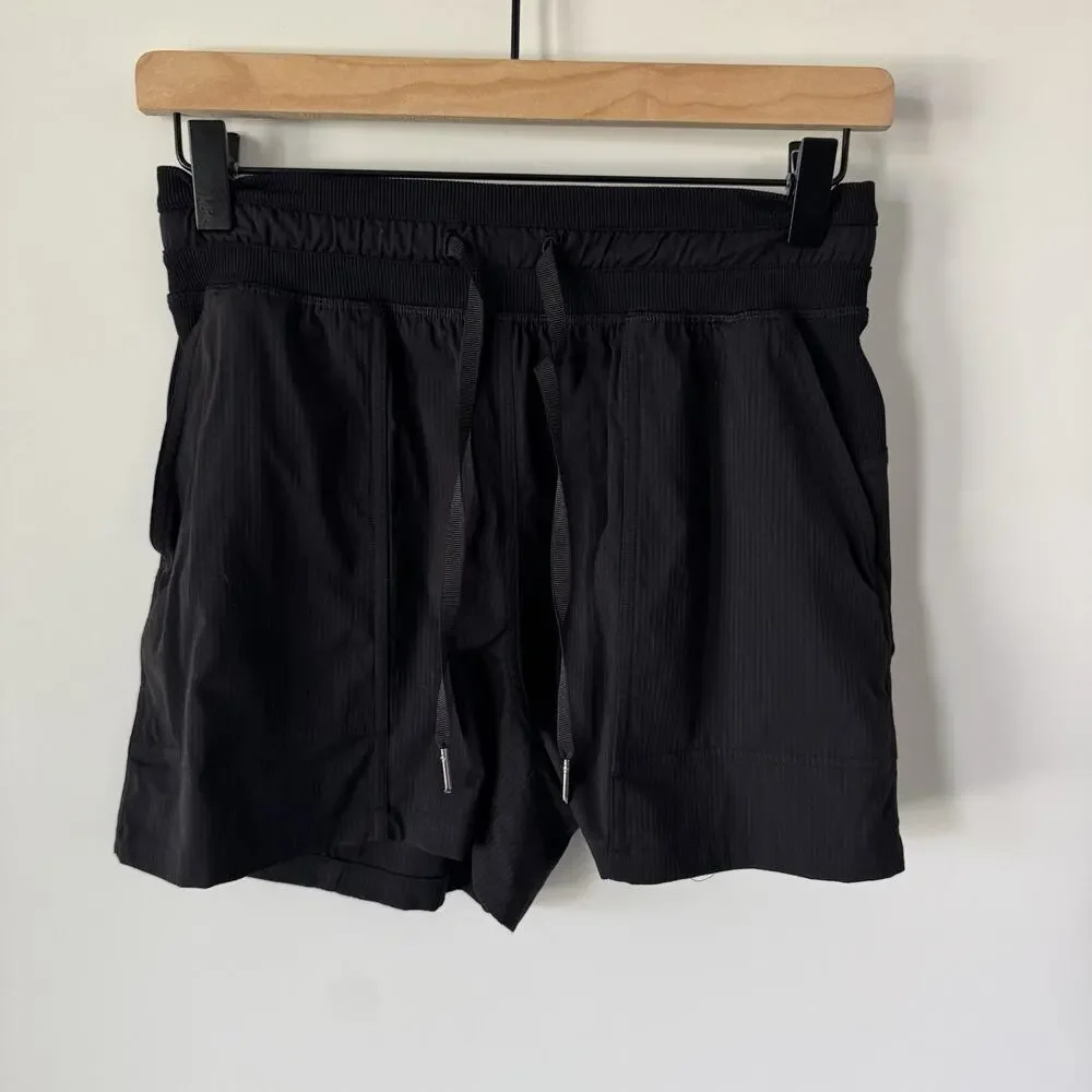 Lululemon Dance Studio HR Short 3.5